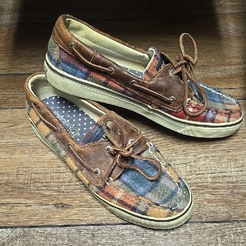 Woman's Plaid Boat Shoes SPERRY